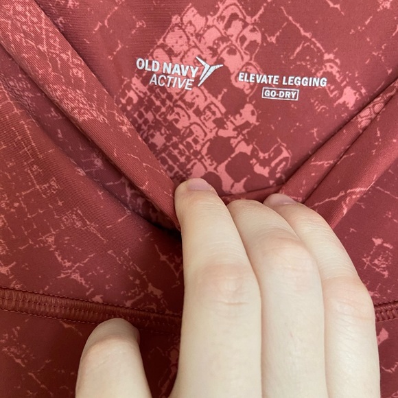 Old Navy Active Leggings - Picture 3 of 4